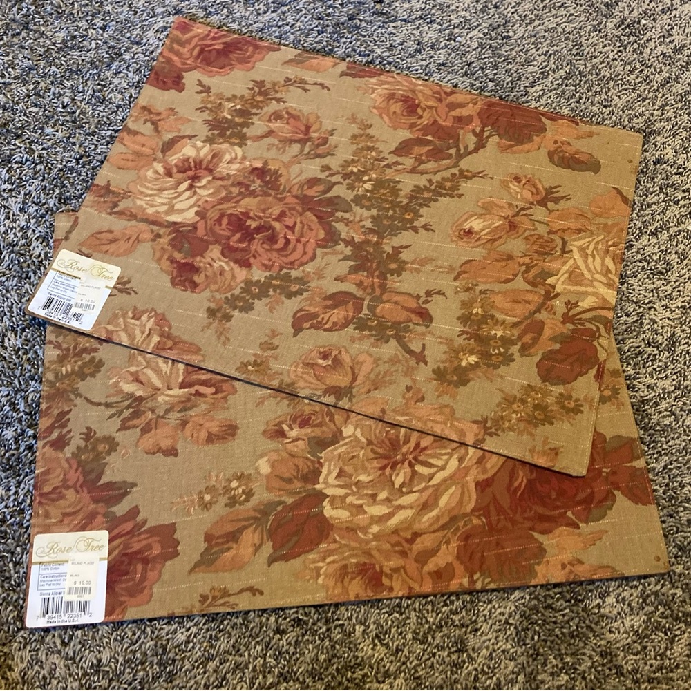 2 Rose Tree Placemats Sienna Allover